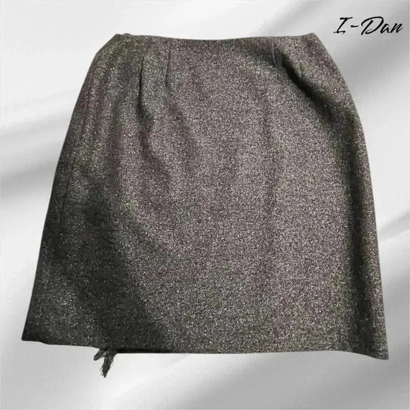 Ann Klein Wrap Skirt - Size 10P - Picture 2 of 4